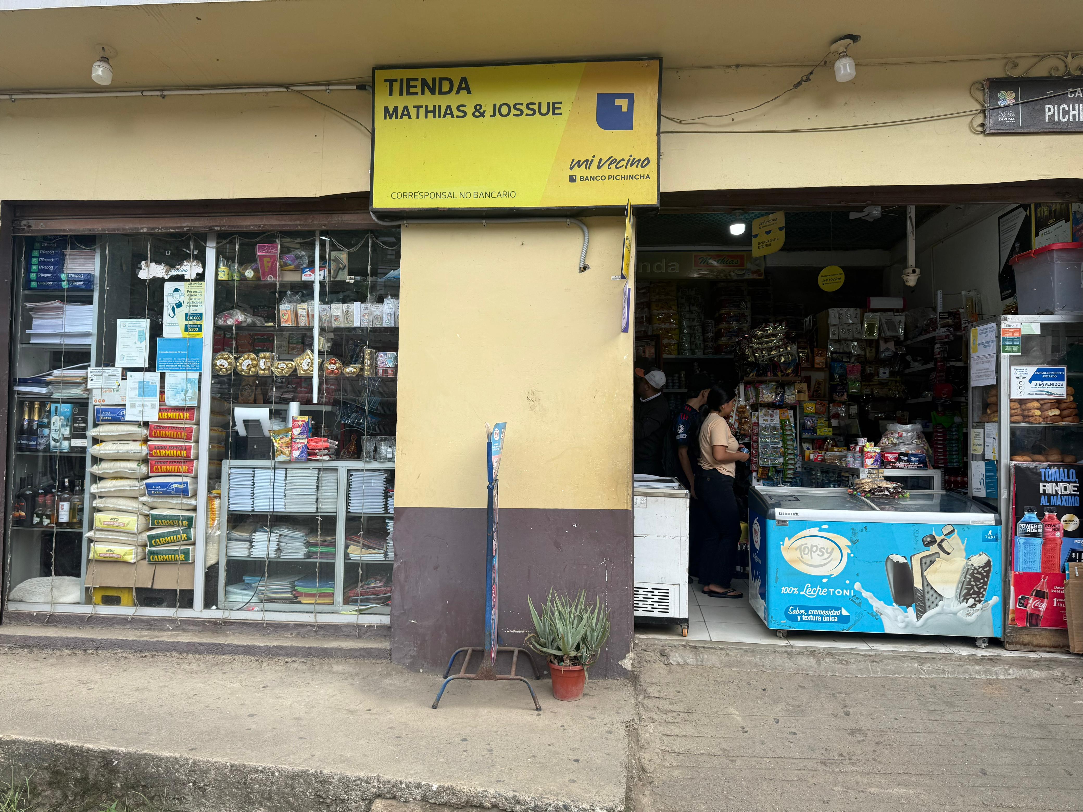 Tienda Matias y Josué